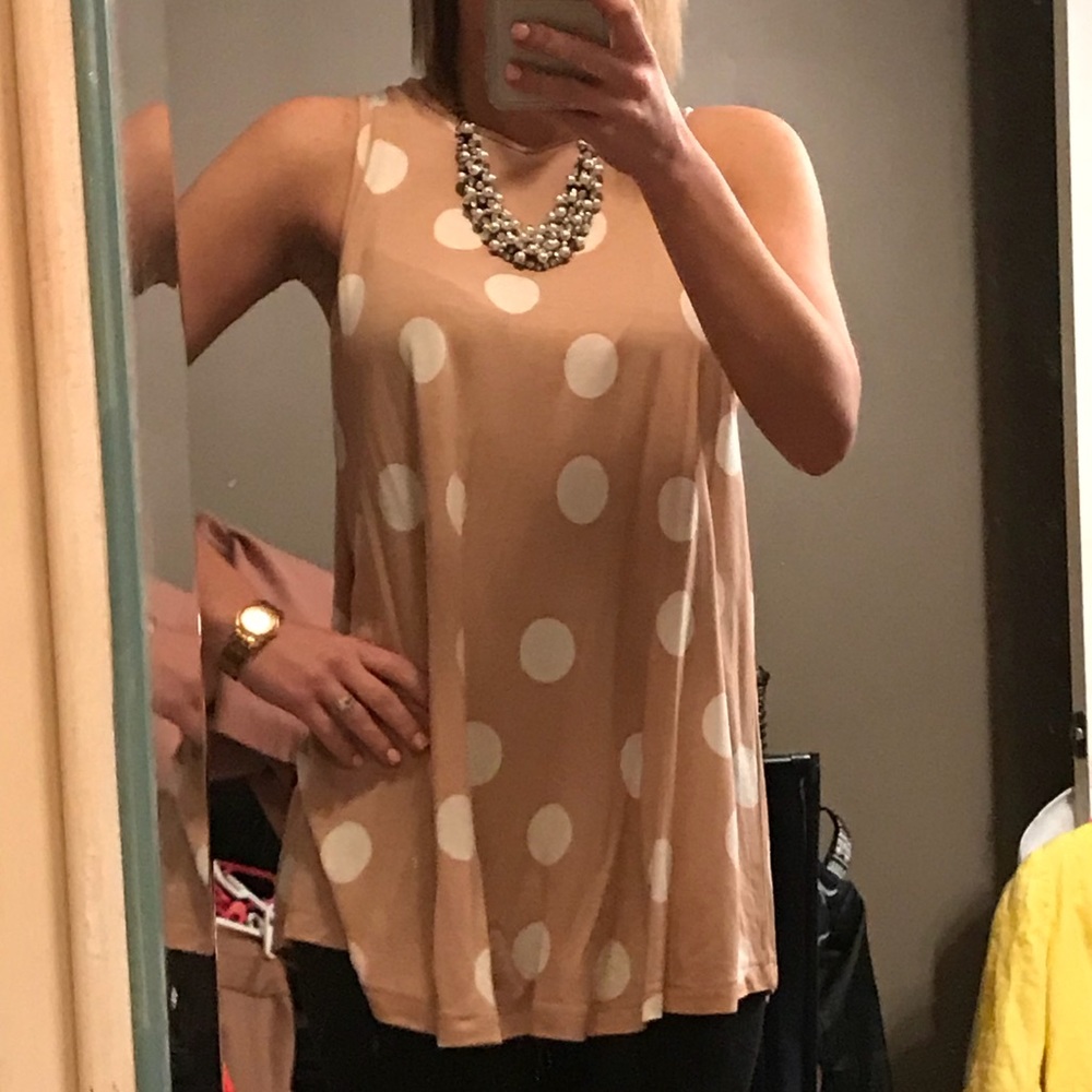 Pokadot blush tank top